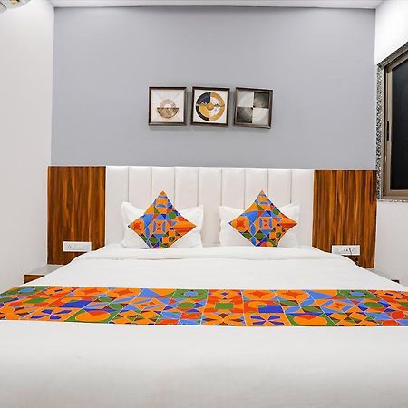 Fabhotel Magnus Surat Exterior foto