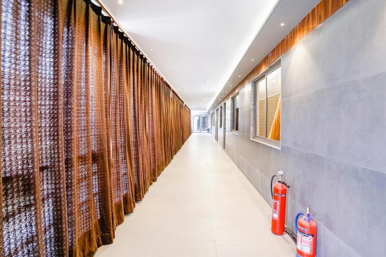 Fabhotel Magnus Surat Exterior foto